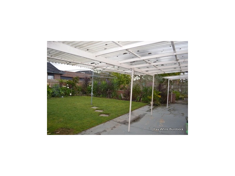 8 Jinghi Road, Reservoir VIC 3073