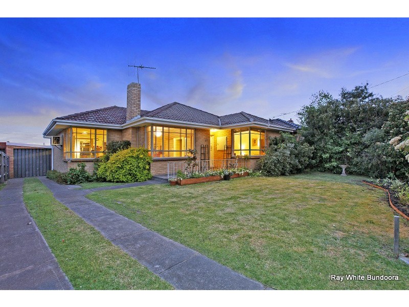 112 Dunne Street, Kingsbury VIC 3083