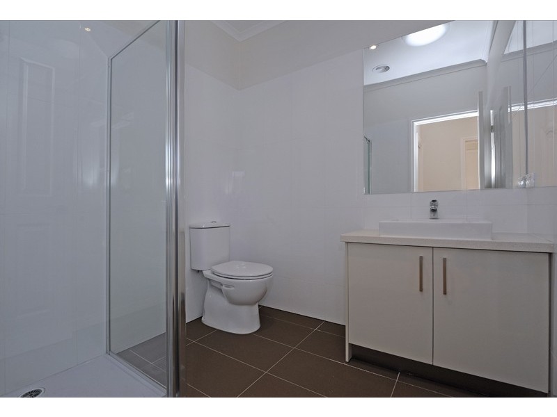 2/80 Miranda Road, Reservoir VIC 3073