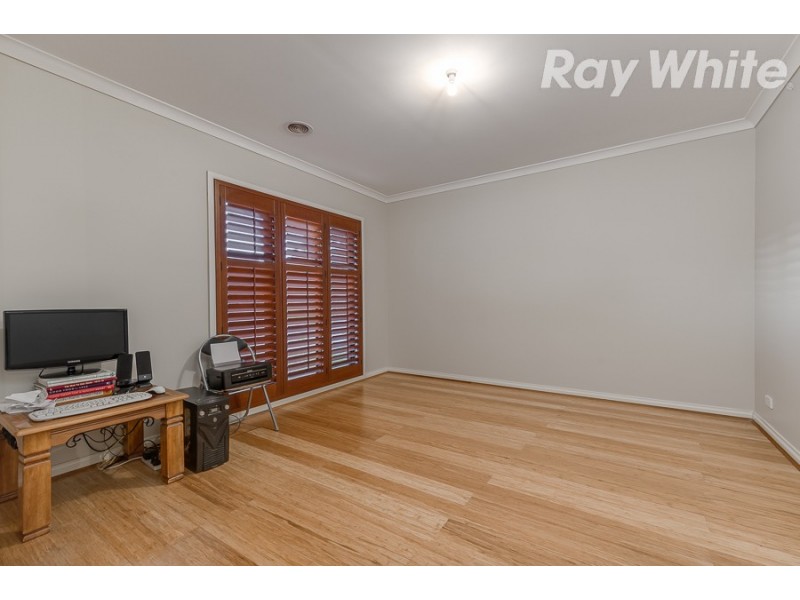 194 Blossom Park Drive, Mill Park VIC 3082