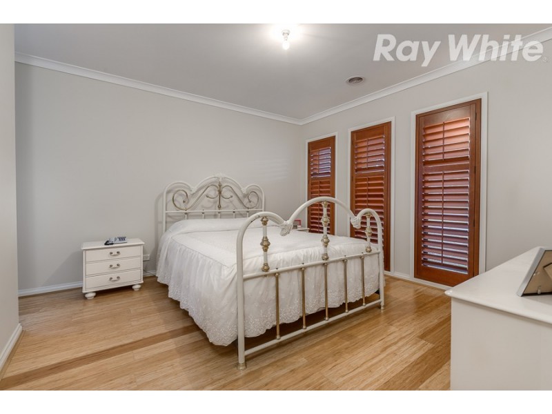 194 Blossom Park Drive, Mill Park VIC 3082