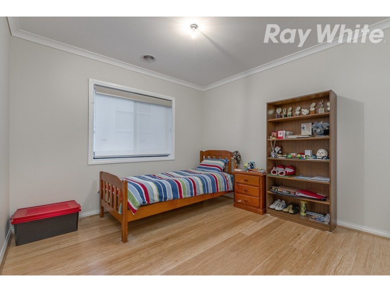 194 Blossom Park Drive, Mill Park VIC 3082