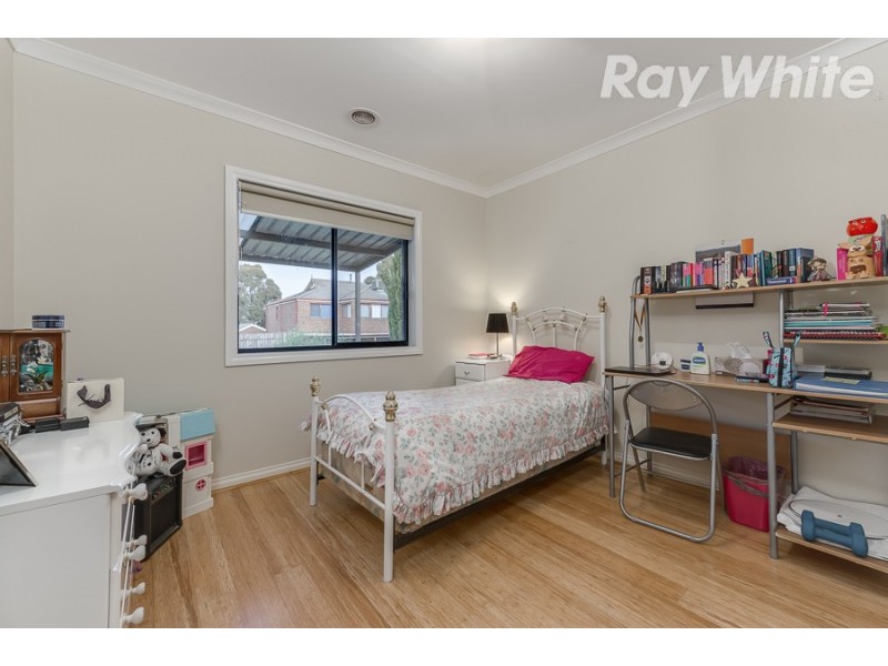 194 Blossom Park Drive, Mill Park VIC 3082