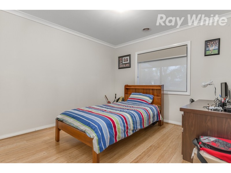 194 Blossom Park Drive, Mill Park VIC 3082