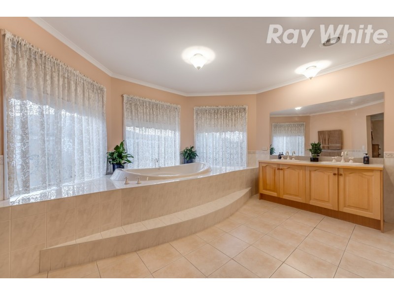 135 Betula Avenue, Bundoora VIC 3083