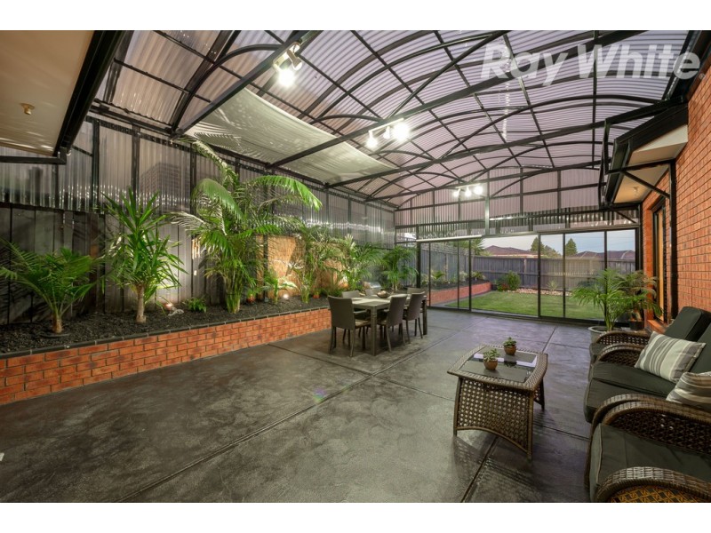 4 Grandiflora Grove, Bundoora VIC 3083