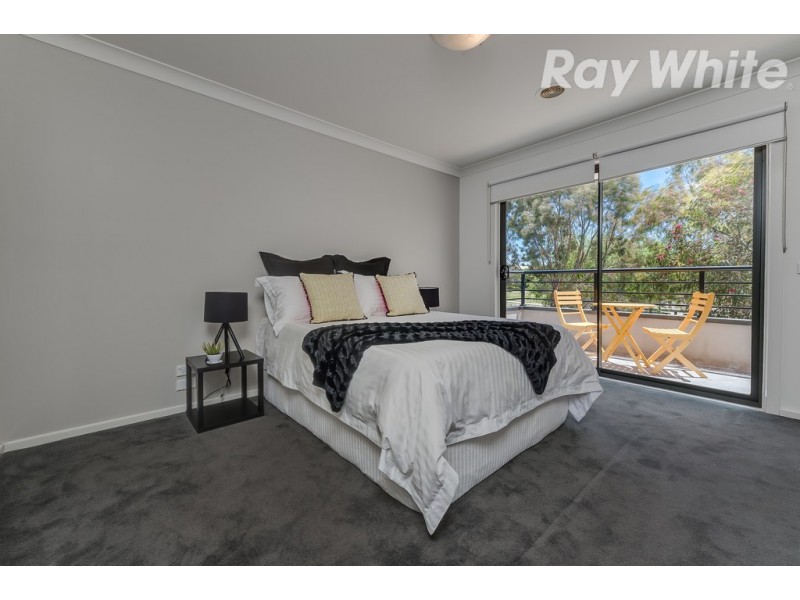 8 Shine Walk, Epping VIC 3076