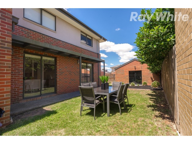 8 Shine Walk, Epping VIC 3076