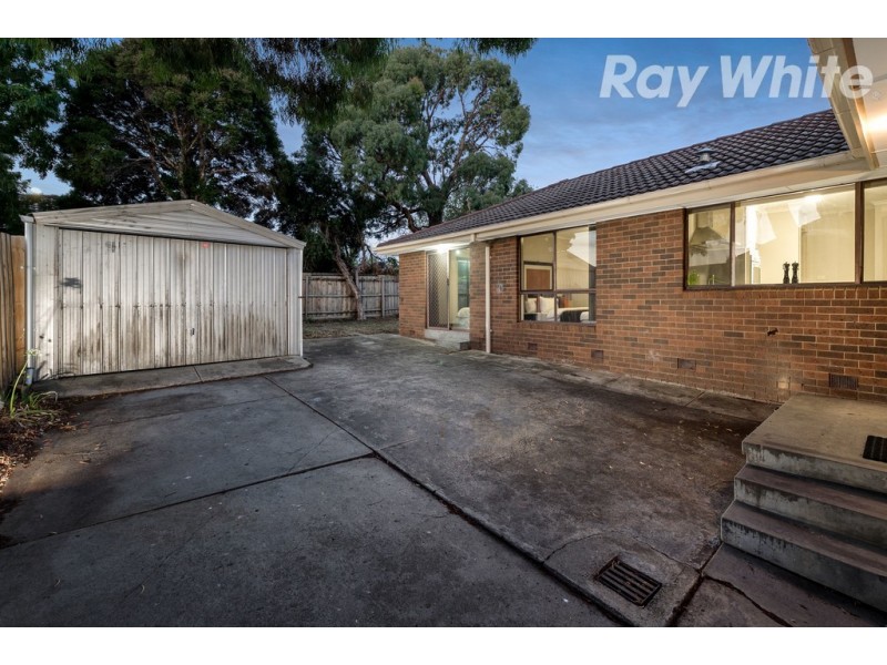38 Cabernet Crescent, Bundoora VIC 3083