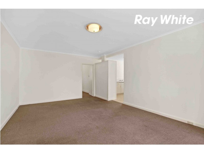 24 Beach Avenue, Elwood VIC 3184