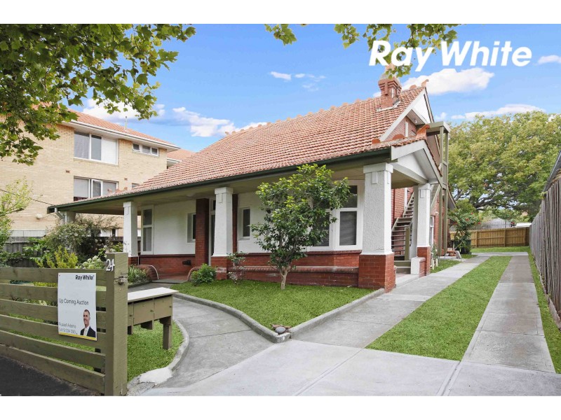 24 Beach Avenue, Elwood VIC 3184