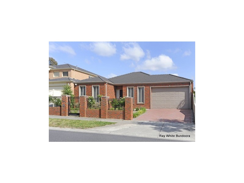 4 Ancona Drive, Mill Park VIC 3082