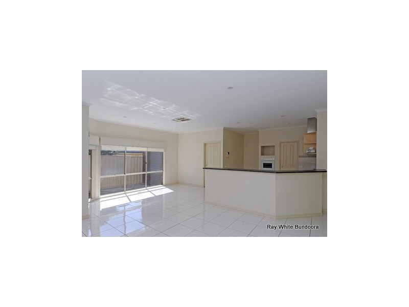 4 Ancona Drive, Mill Park VIC 3082