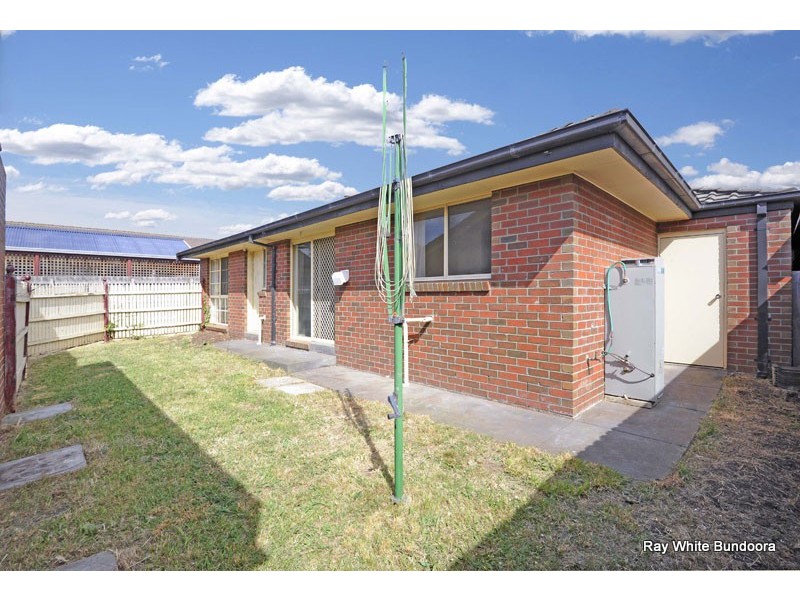 24A Bradley Drive, Mill Park VIC 3082
