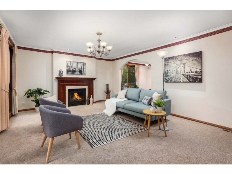 23 Edmund Rice Parade, Watsonia North VIC 3087