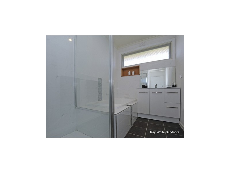 29 Glenn Crescent, Bundoora VIC 3083