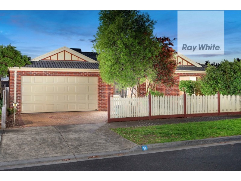 9 Conifer Close, Mill Park VIC 3082