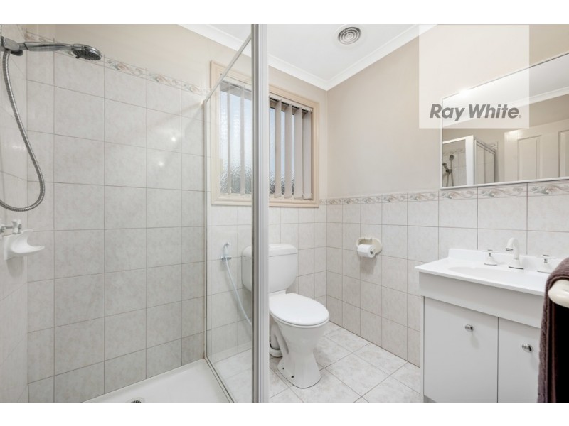 9 Conifer Close, Mill Park VIC 3082