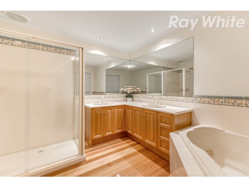 6 Lightfoot Place, Bundoora VIC 3083