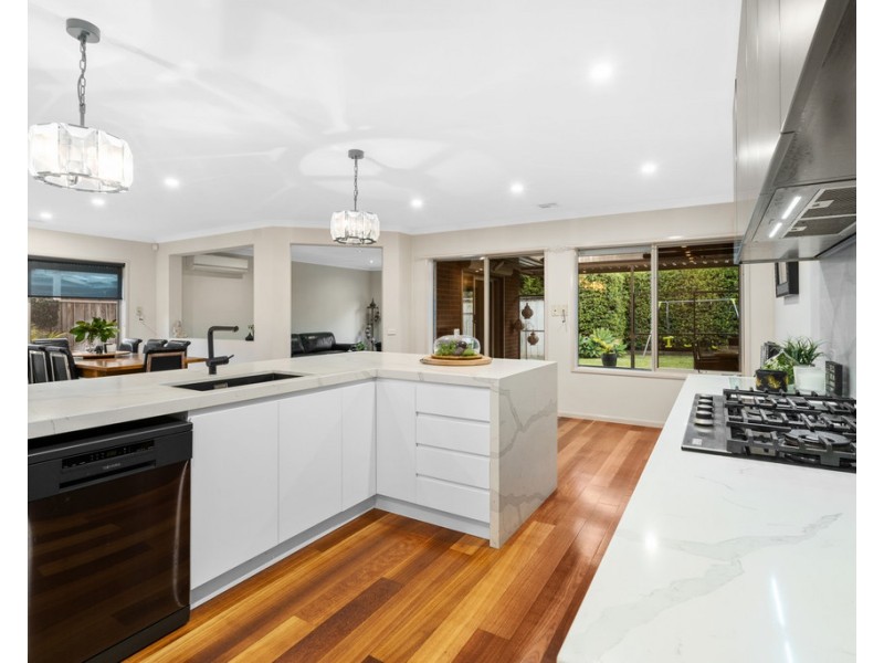 23 Bramble Crescent, Bundoora VIC 3083