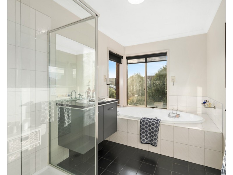 23 Bramble Crescent, Bundoora VIC 3083