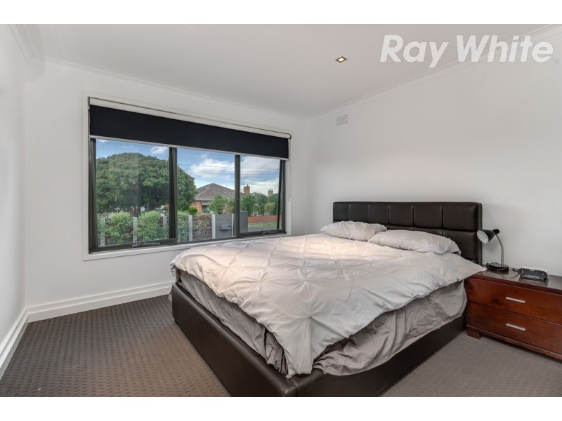 22 Eagle Avenue, Kingsbury VIC 3083