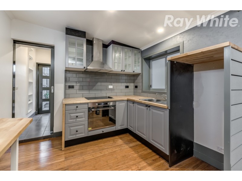 22 Eagle Avenue, Kingsbury VIC 3083