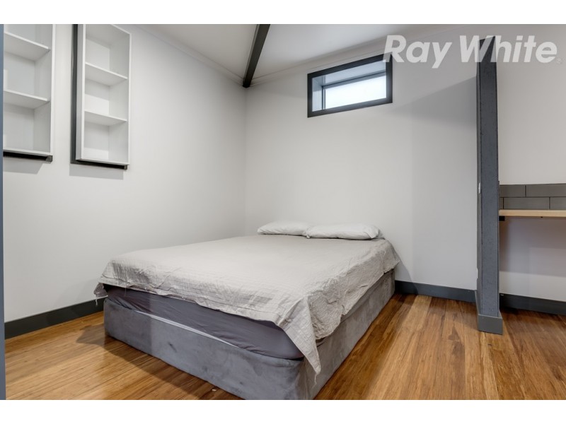 22 Eagle Avenue, Kingsbury VIC 3083