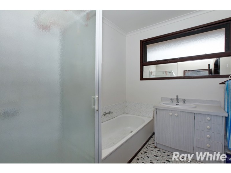 6 Paraweena Court, Greensborough VIC 3088