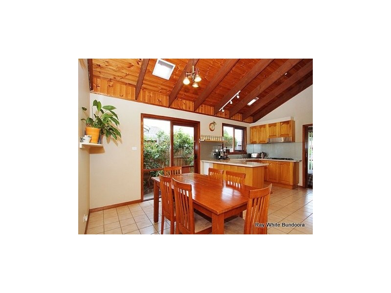 30 Veronica Crescent, Mill Park VIC 3082
