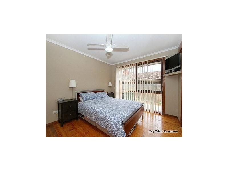 30 Veronica Crescent, Mill Park VIC 3082