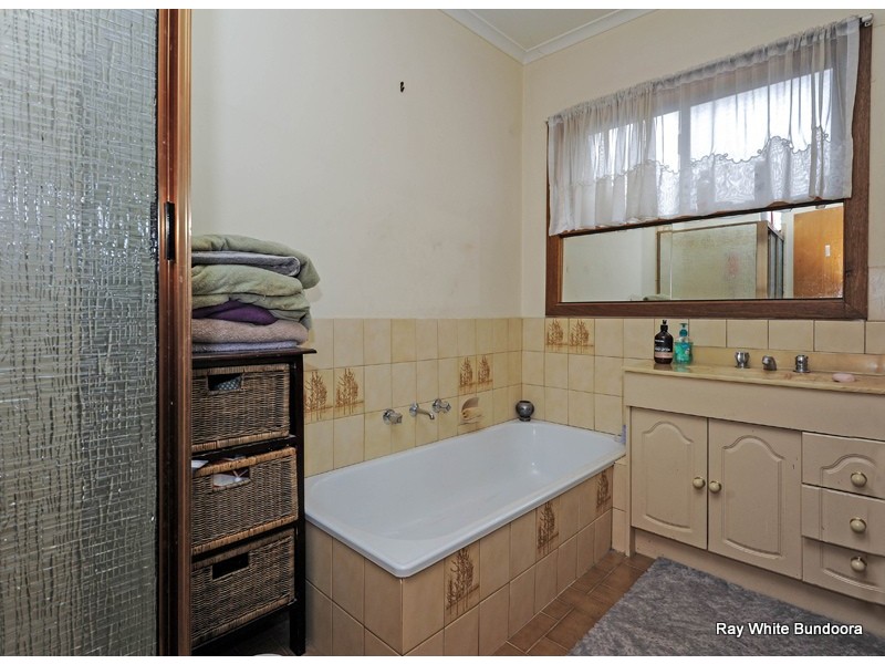 13 Azalea Avenue, Mill Park VIC 3082