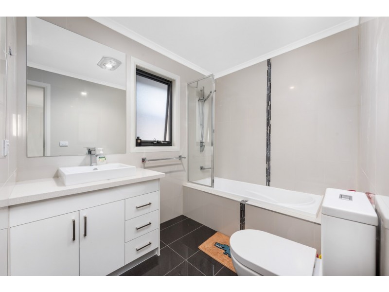 60 Wallara Crescent, Bundoora VIC 3083