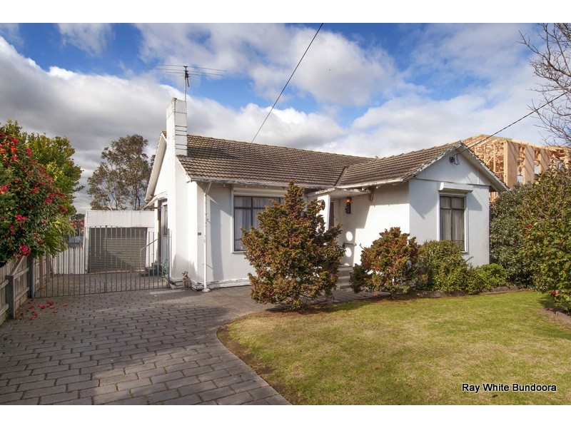 12 Walsh Avenue, Thornbury VIC 3071