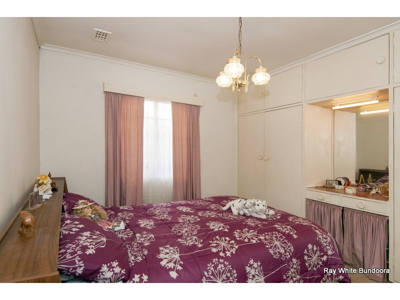 12 Walsh Avenue, Thornbury VIC 3071