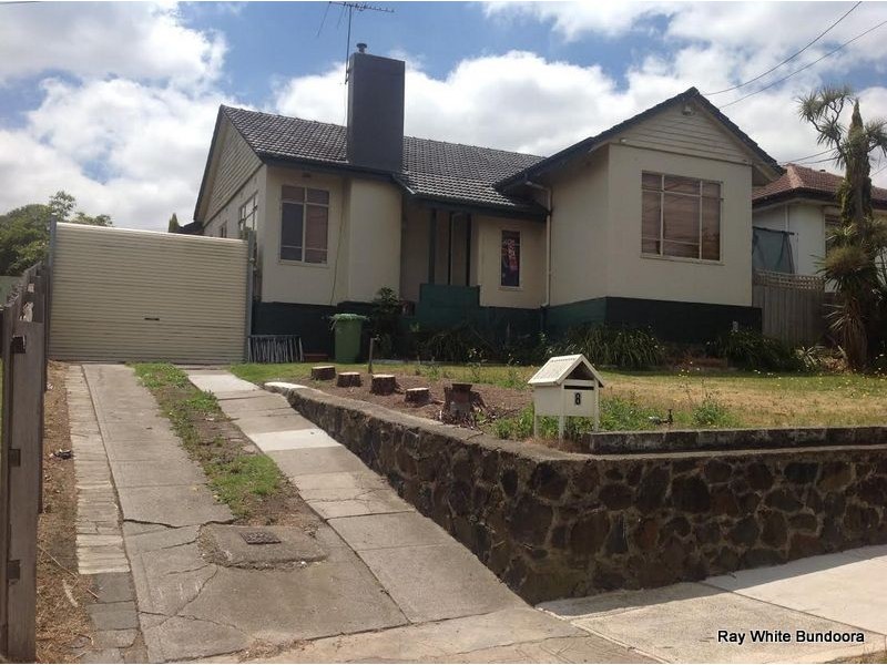 8 Dorrington Avenue, Reservoir VIC 3073