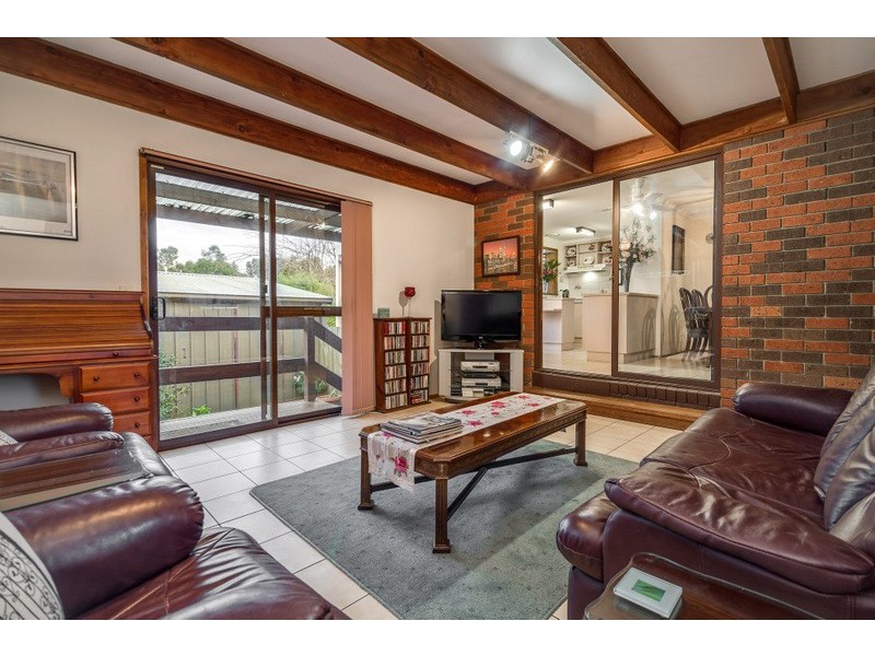 77 Betula Avenue, Bundoora VIC 3083