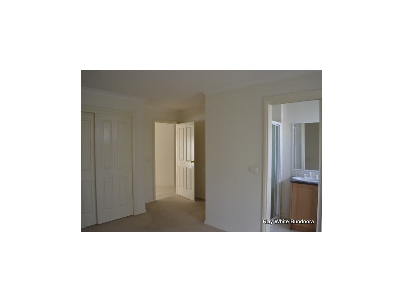 15 Zurzolo Terrace, Epping VIC 3076