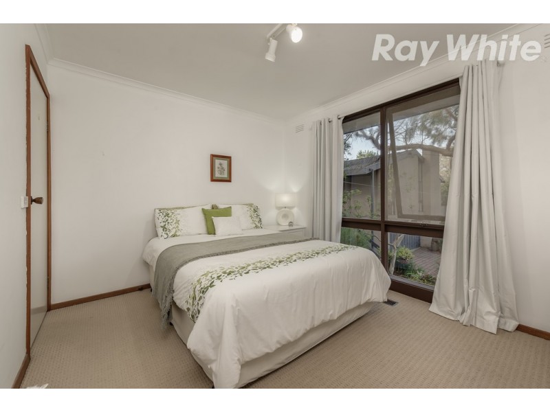 19 Michelle Avenue, Watsonia North VIC 3087
