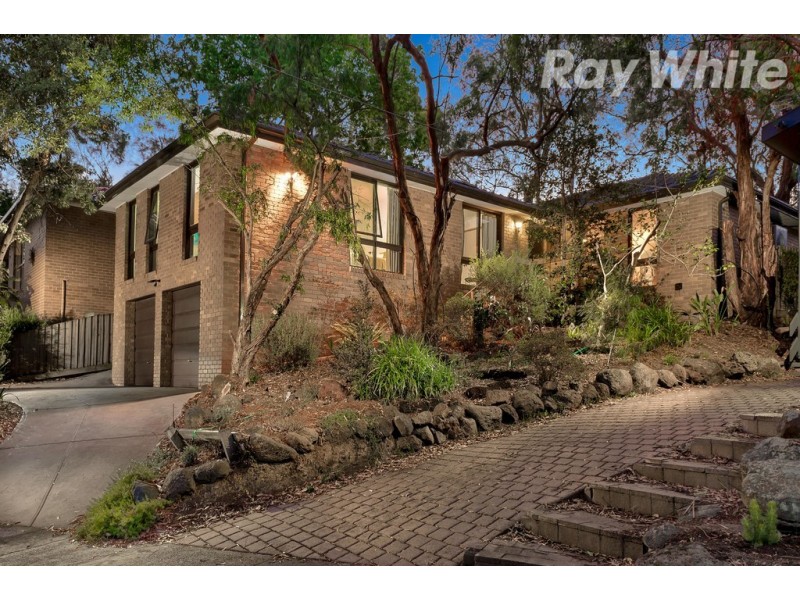 19 Michelle Avenue, Watsonia North VIC 3087