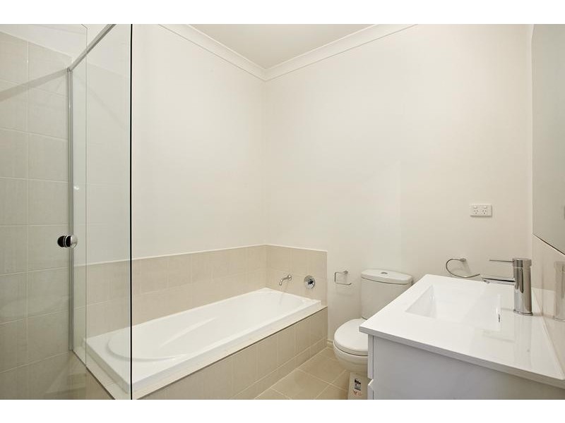 2C Brassey Avenue, Rosanna VIC 3084