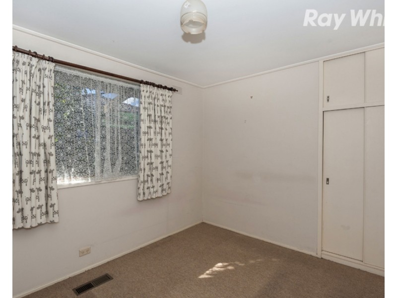 17 Lee Anne Crescent, Bundoora VIC 3083