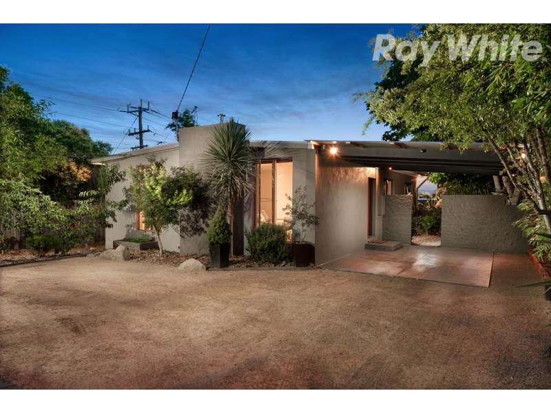 301 Grimshaw Street, Watsonia VIC 3087