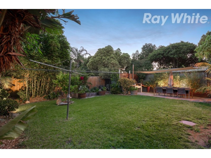 301 Grimshaw Street, Watsonia VIC 3087