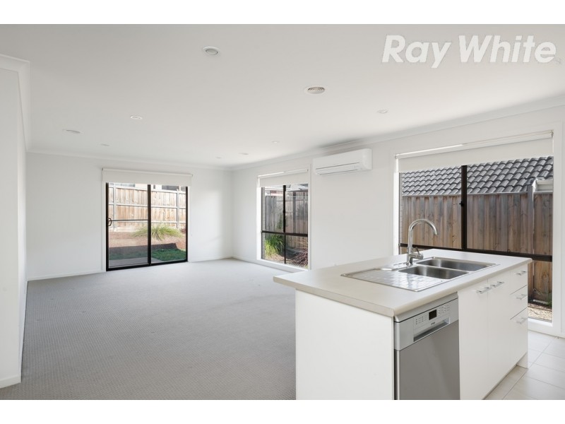 46 Macknight Wynd, Doreen VIC 3754