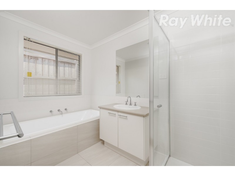 46 Macknight Wynd, Doreen VIC 3754