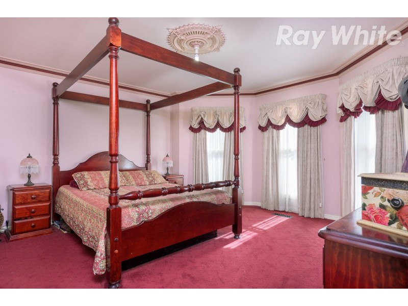 7 Nevern Court, Mill Park VIC 3082