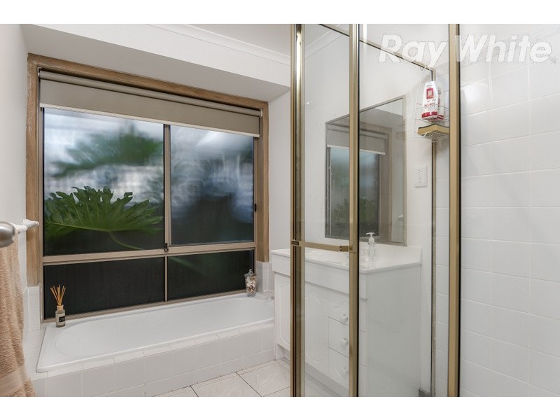 1 Westleigh Court, Mill Park VIC 3082