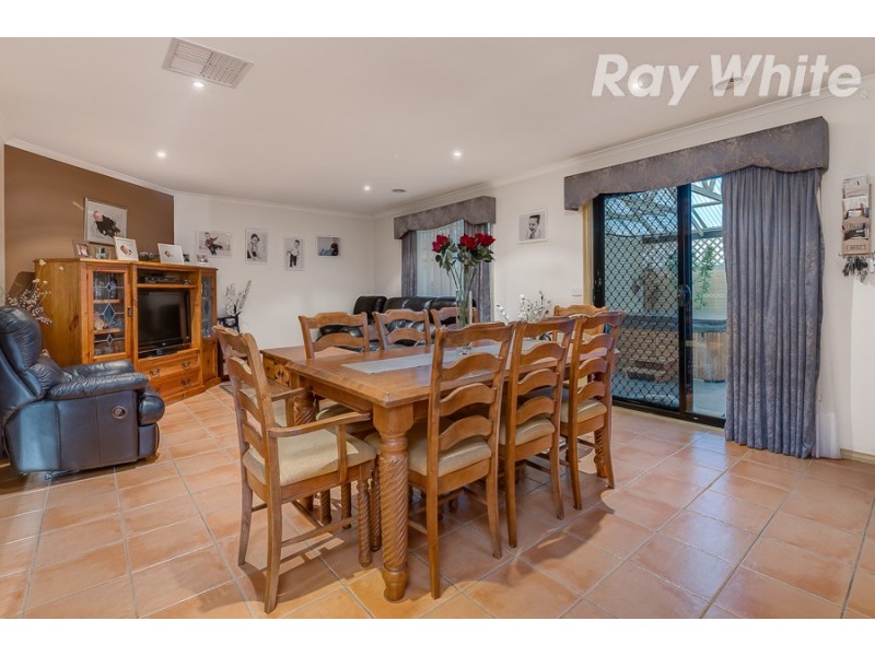 11 Star Grove, Bundoora VIC 3083