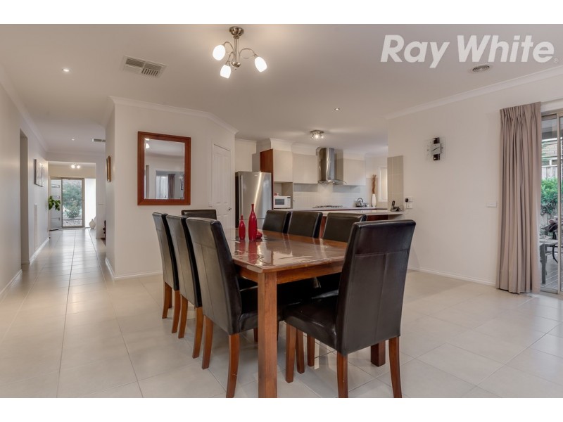 4 Graffs Avenue, Doreen VIC 3754